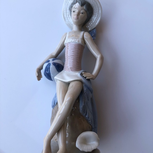 Vintage Lladro #5219 SUMMER - Picture 2 of 5